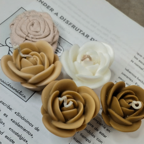 Vela Decorativa Rosa Pequeña - Imagen 6
